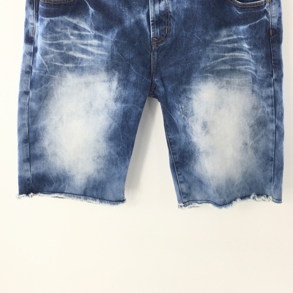 Born Fly Mens Jean Shorts Factory Fading Raw Hem Fringe Distressed Blue Sz 42 - Picture 5 of 11